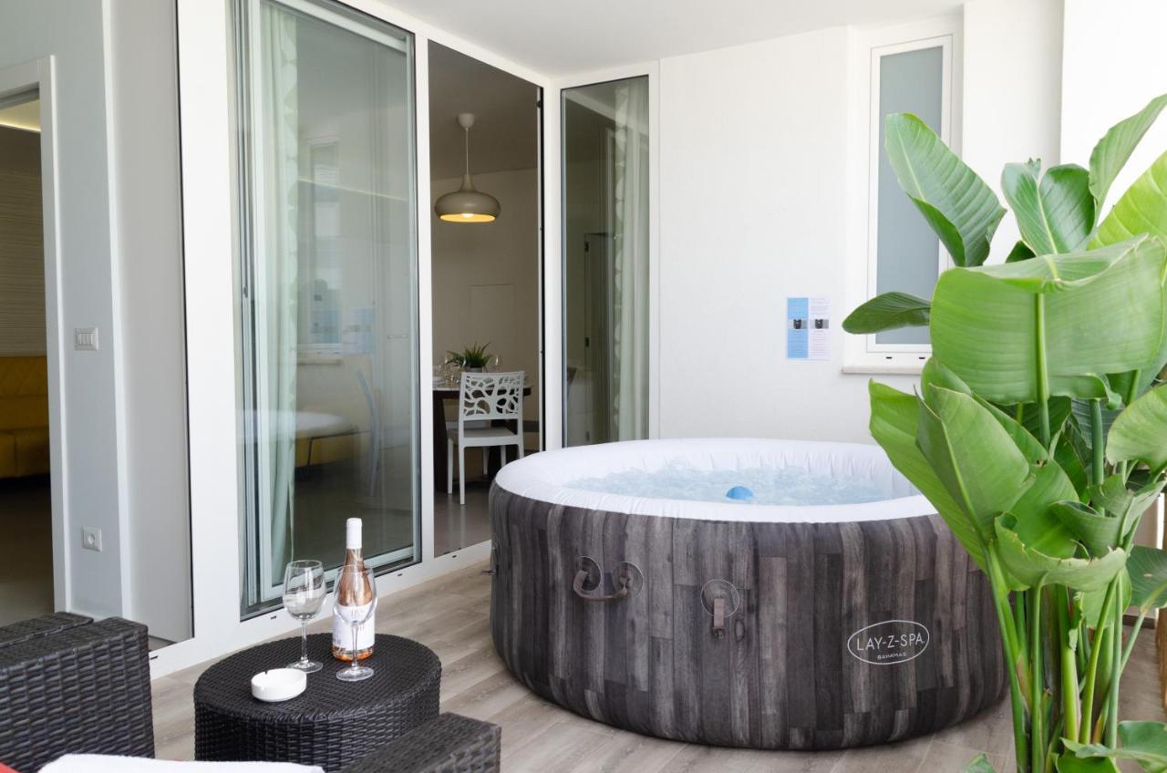 Apartamento Apulialux Polignano High Class / Jacuzzi + Parking Polignano a Mare Exterior foto